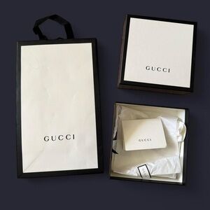 Gucci White and Black Gift Box & Shopping Bag Set